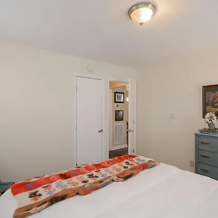 913 Emmett Ave * Nashville