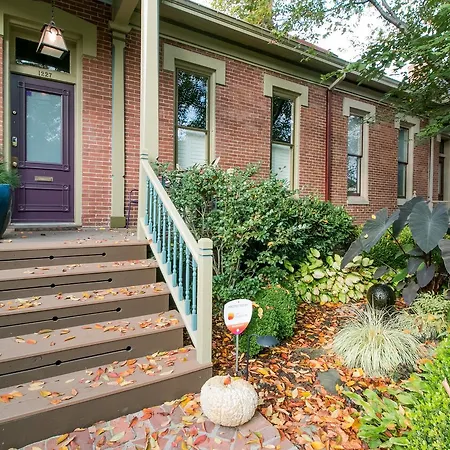 Apartment 5th Avenue North Duplex