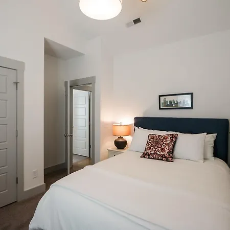 Skyline Views In High-end Gulch