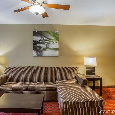 Hotel Quality Airport Nashville