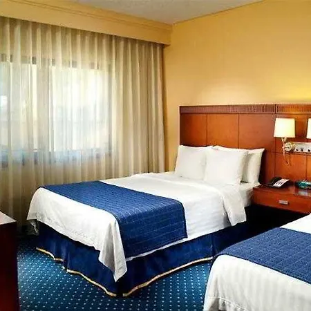 Courtyard By Marriott Airport 3* Nashville