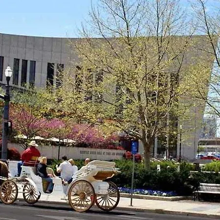 Courtyard By Marriott Airport 3*
