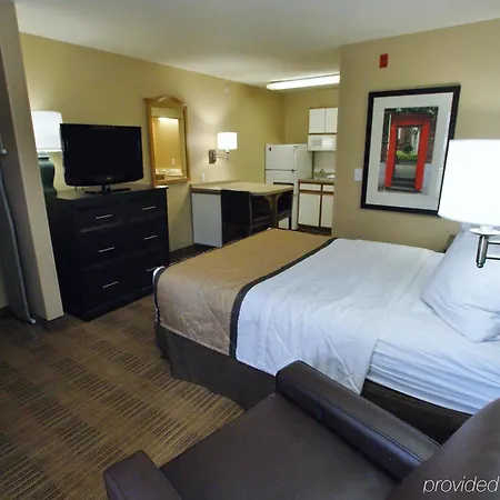 Extended America - - Airport - Music Hotel