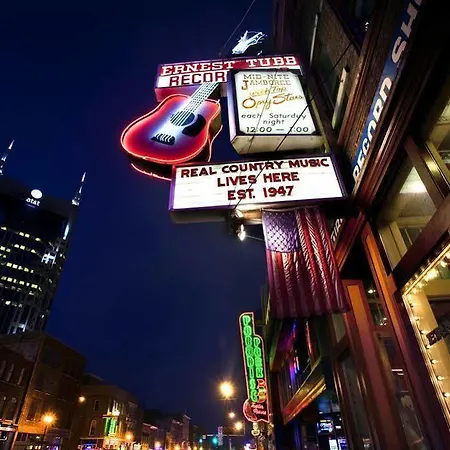 Broadway By Vacations Hotel Nashville