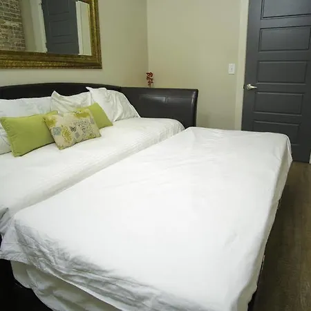 Broadway By Vacations Nashville