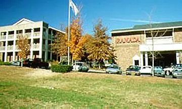 Red Lion & Airport Nashville