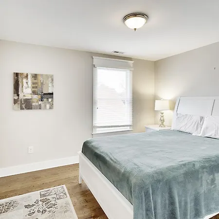 3br In Trendy East Near Downtown- Tc06