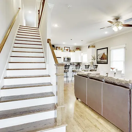 3br In Trendy East Near Downtown- Tc06