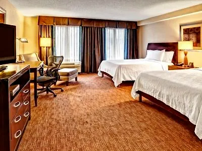 Hilton Garden Airport Hotel Nashville
