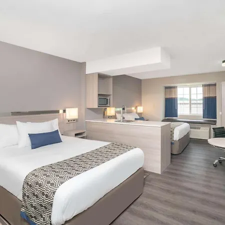 Hotel Microtel & By Wyndham
