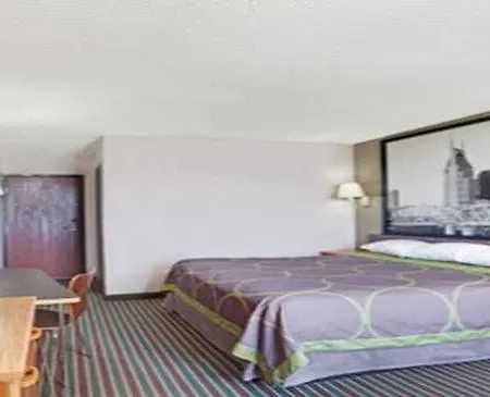 Super 8 By Wyndham Nashville/ Dntn/ Opryland Area Nashville