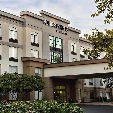 Four Points By Sheraton Airport Hotel 3*
