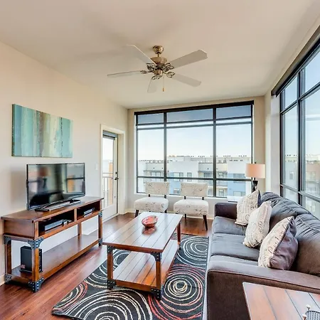 Alfred On Rolling Mill Hill Apartment *