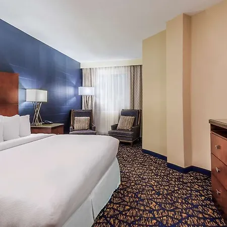 Doubletree By Hilton Downtown
