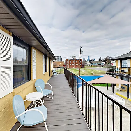 Landmark Mcmillin Court 15 Nashville