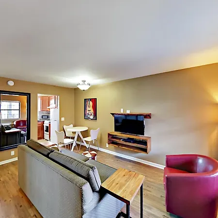 Apartment Landmark Mcmillin Court Apartment 8 *