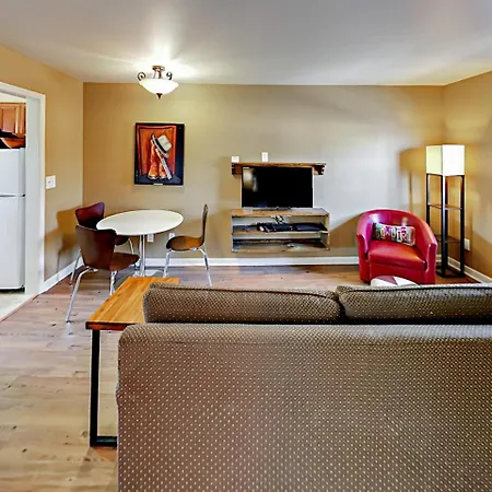 Landmark Mcmillin Court Apartment 10 Nashville