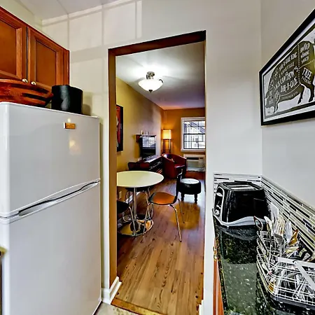 Landmark Mcmillin Court 2 Apartment *