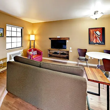 Landmark Mcmillin Court 11 Apartment
