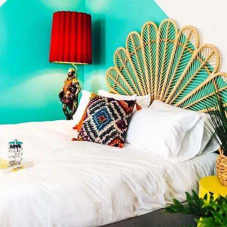 Vandyke Bed & Beverage 3*