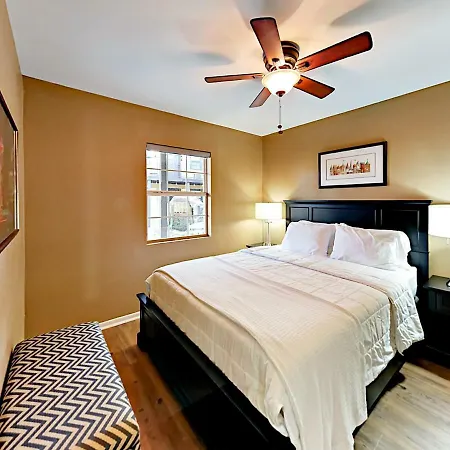Landmark Mcmillin Court Apartment 8 *