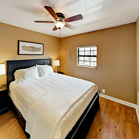 Landmark Mcmillin Court Apartment 10 Apartment Nashville