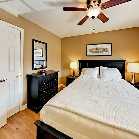 Landmark Mcmillin Court Apartment 10 Apartment