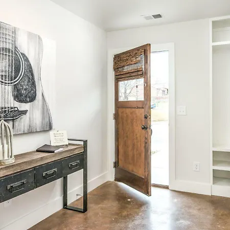 Townhouse Unit B Townhouse * Nashville