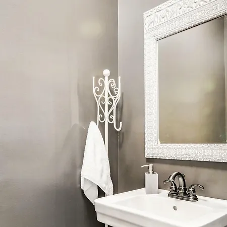 12 South Holiday home Nashville