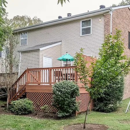 Two-bedroom Chic * Nashville