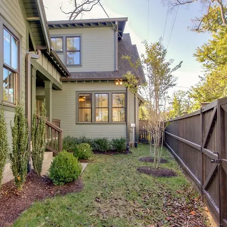 Character & Charm In East House