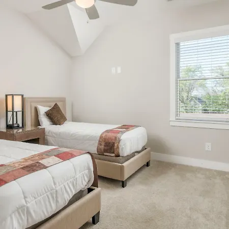 Apartment Music Row House A *
