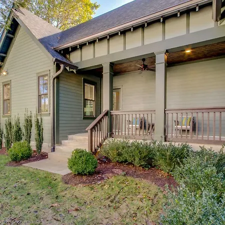 Character & Charm In East House