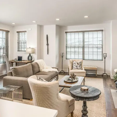 Townhouse Unit B Townhouse *