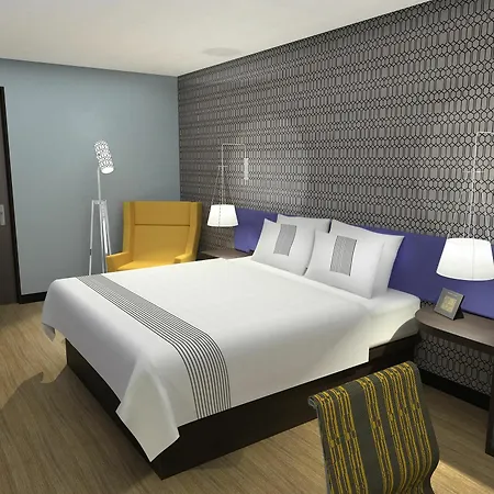Glo Western Airport 3*