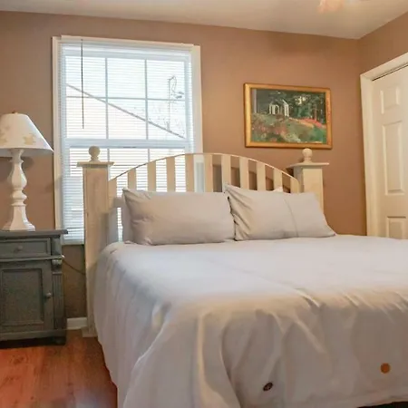 Guest house Living Like A Local!