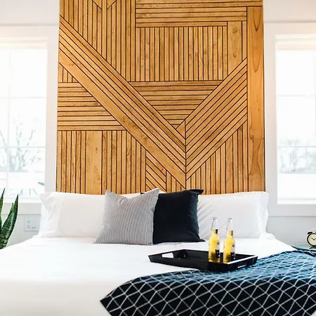Vandyke Bed & Beverage 3*