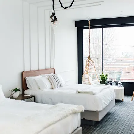 Vandyke Bed & Beverage Hotel 3*