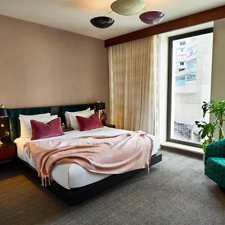 Fairlane Hotel 4*