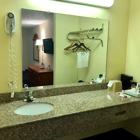 Hotel Days By Wyndham Downtown-nashville West Trinity Lane