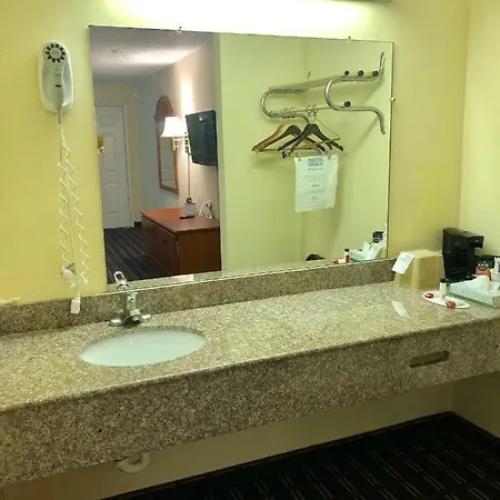 Days By Wyndham Downtown-nashville West Trinity Lane Hotel