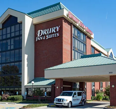 Drury & Airport Hotel 3*