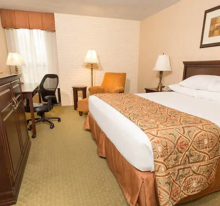 Drury & Airport Hotel Nashville