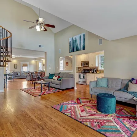The Sharondale Holiday home Nashville