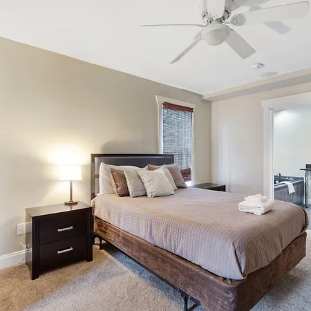 Holiday home The Sharondale Nashville
