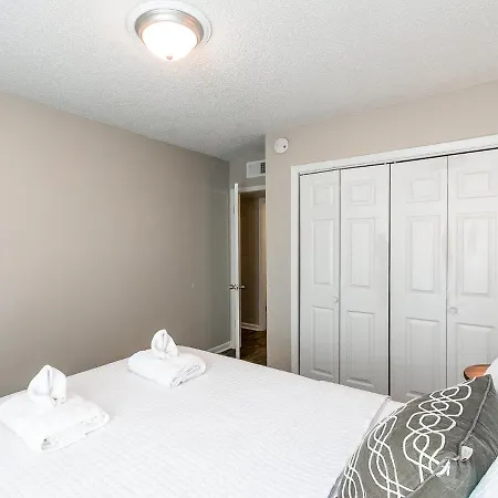 Riverside West Apartment