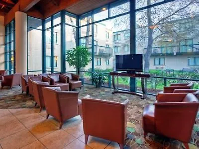 Express Airport By Ihg Nashville