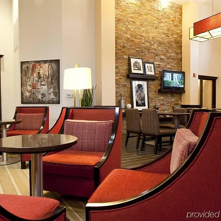 Hotel Hampton & Nashville-vanderbilt-elliston Place