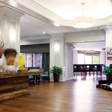 Express Nashville-downtown - Broadway By Ihg Hotel 3*