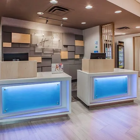 Express & - Metrocenter Downtown By Ihg 3*